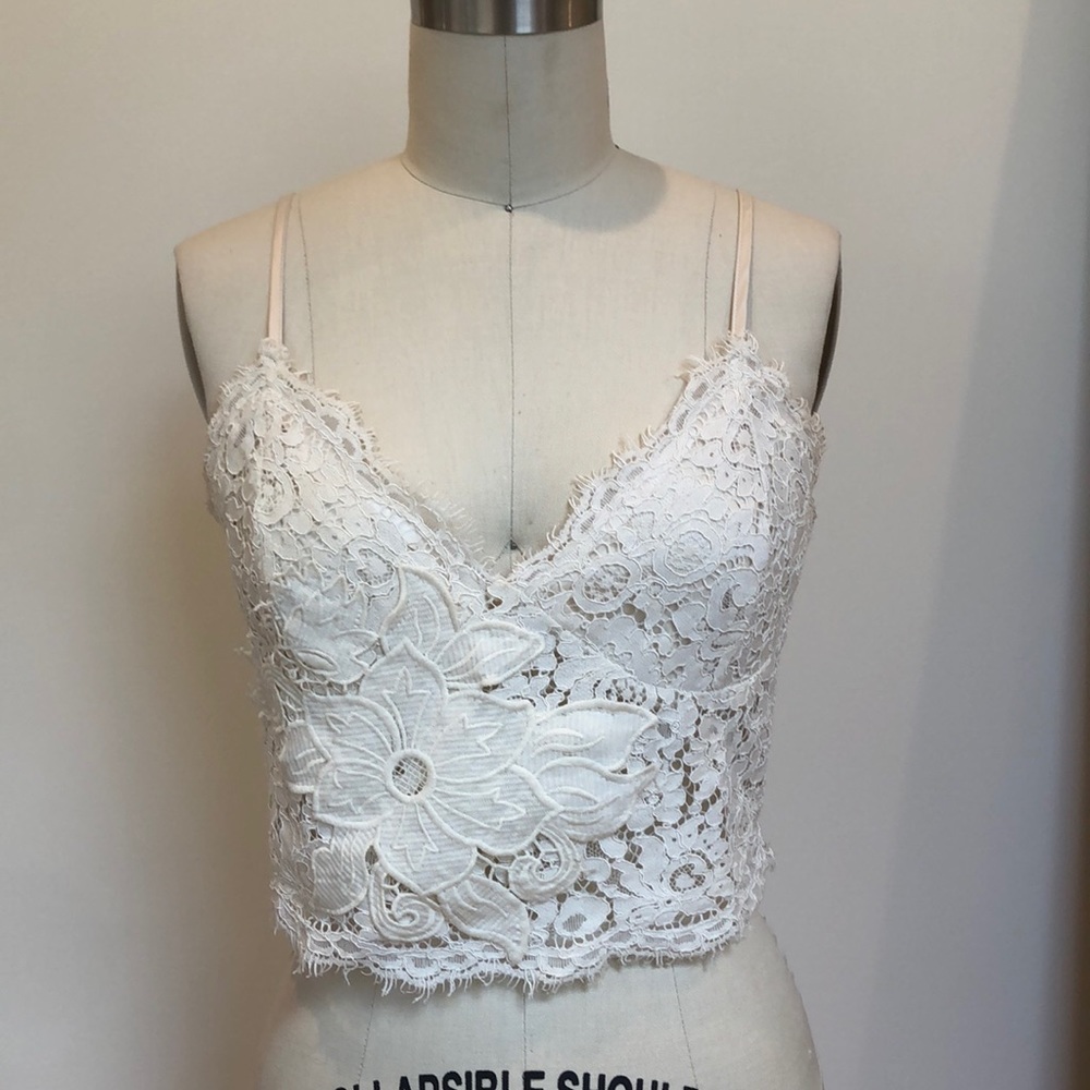 NWT Lace LF STORES Top